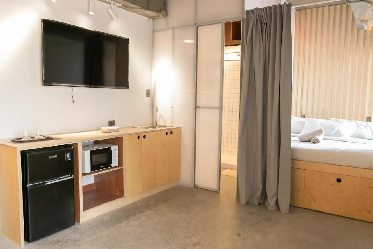 Homebase Kapitolyo - Minimalist Serviced Apartments Pasig City