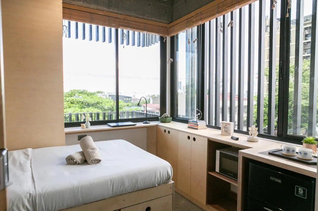 Homebase Kapitolyo - Minimalist Serviced Apartments Pasig City