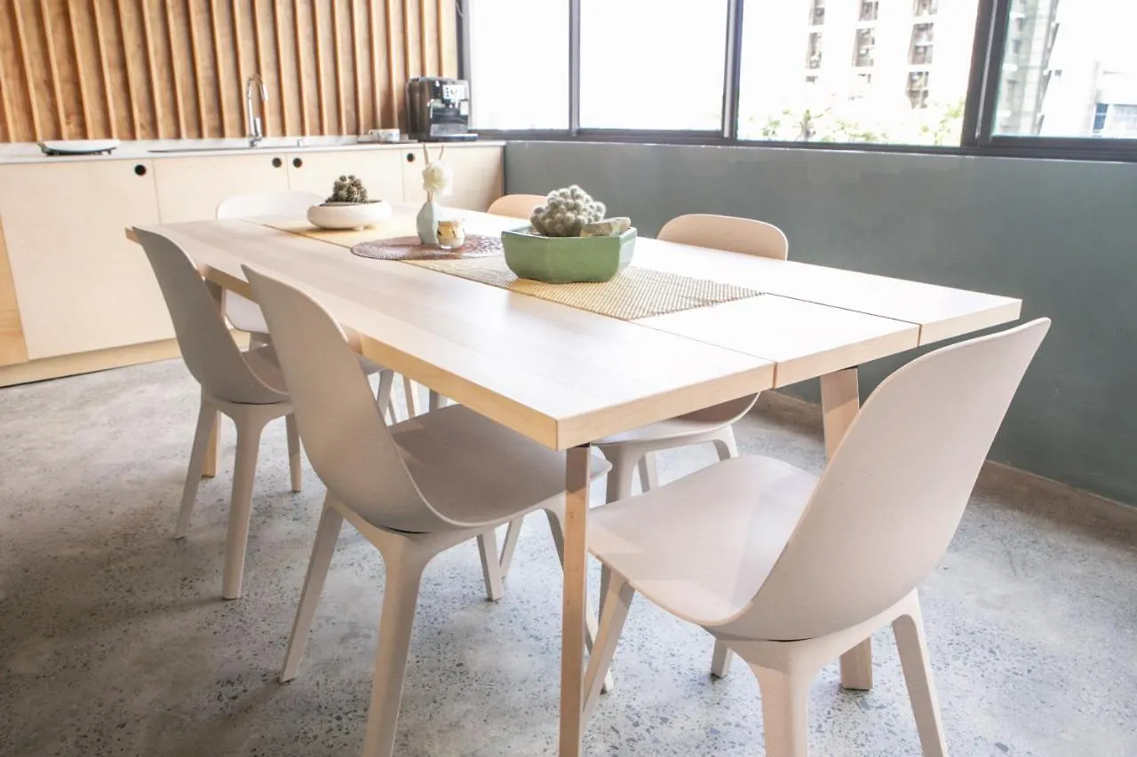 Aparthotel Homebase Kapitolyo - Minimalist Serviced Apartments Pasig City