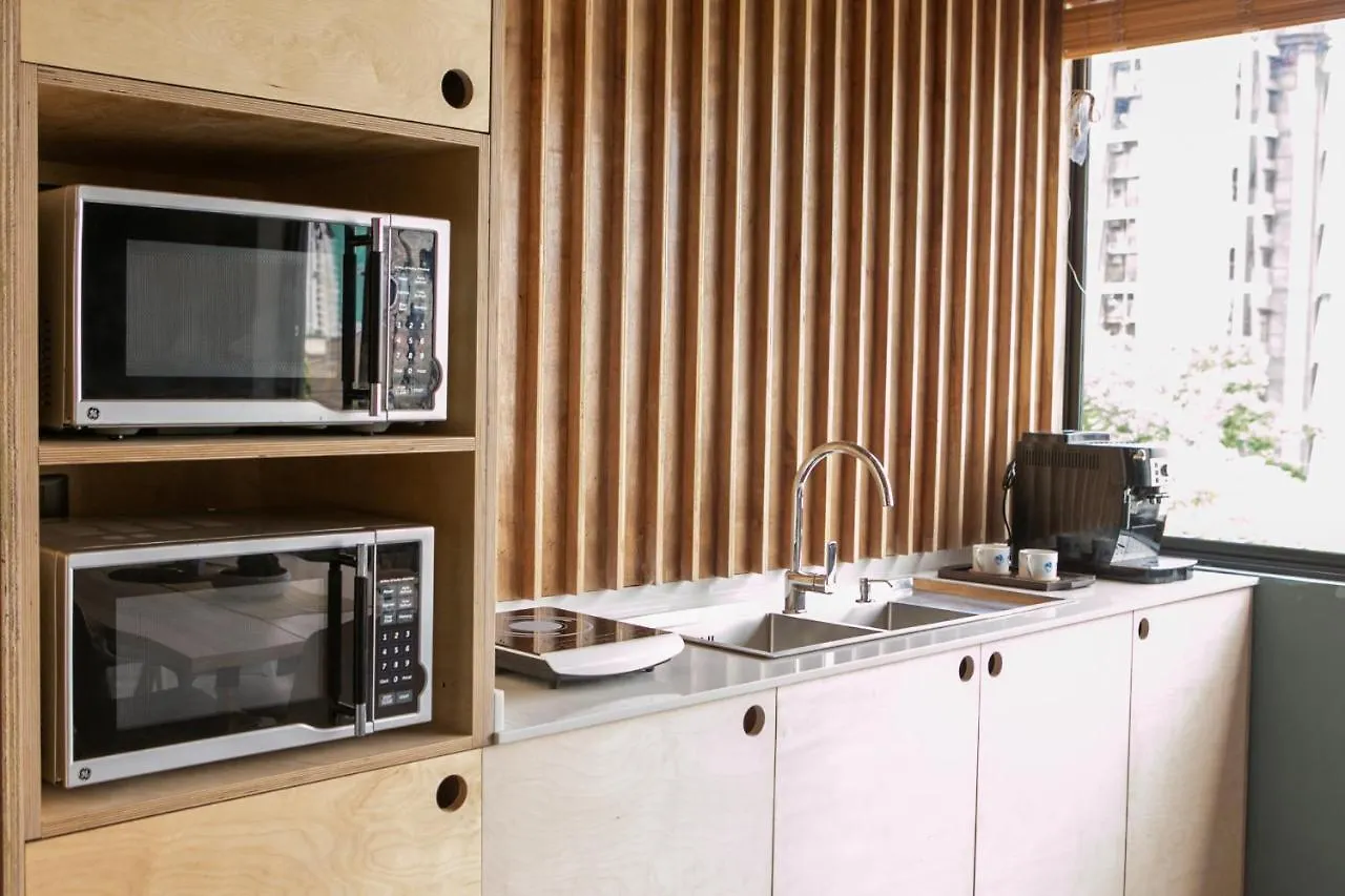 Homebase Kapitolyo - Minimalist Serviced Apartments Pasig City